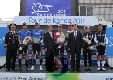 Tour de Korea 시상 및 출발식 의 사진