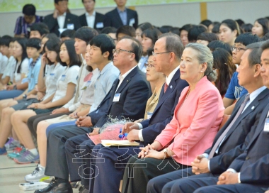 반기문UN사무총장 학생강연 의 사진