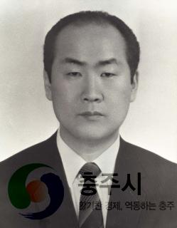 24대 김중구 의 사진