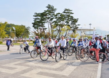 충주사랑 시민 자전거타기 대행진 의 사진