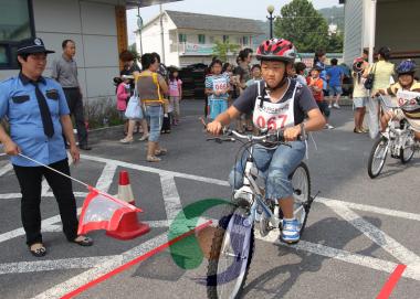 어린이 자전거면허 시험 의 사진