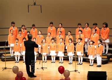 충주꿈나무 어린이합창단 정기연주회 사진